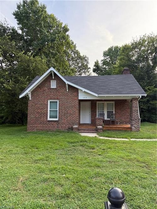 1816 Willora St, Greensboro, NC, 27406-3924 | Card Image