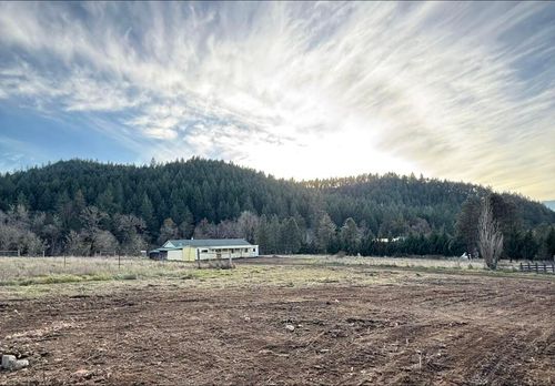 1065 Panther Gulch Road, Williams, OR, 97544 | Card Image