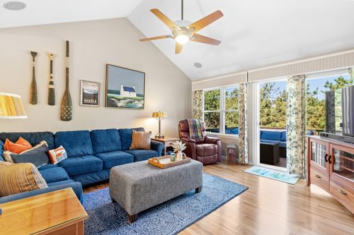 1-78 Holbeck Cor, Plymouth, MA, 02360-8241 | Card Image