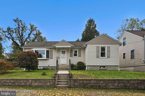 224 Aldrich St, SCHUYLKILL HAVEN, PA, 17972-1136 | Card Image