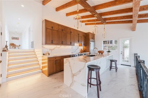 536 Via Almar, Palos Verdes Estates, CA, 90274-1277 | Card Image