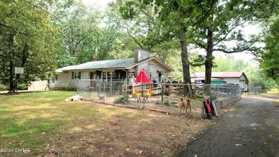 196 Pierce Road, Home with 3 bedrooms, 2 bathrooms and 1 parking in Beech Bluff TN | Image 3