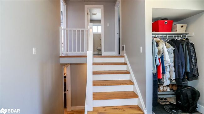 51 Christie Cres, House other with 4 bedrooms, 2 bathrooms and 5 parking in Barrie ON | Image 8