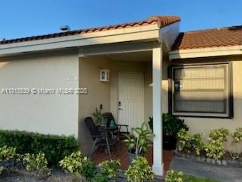 6528-6528 Nw 170th Ter, Hialeah, FL, 33015-4617 | Card Image