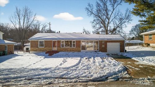 1150 Bosworth Dr, Saint Louis, MO, 63137-1911 | Card Image