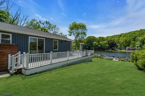 36 E Shore Trl, Hardyston, NJ, 07460-1317 | Card Image