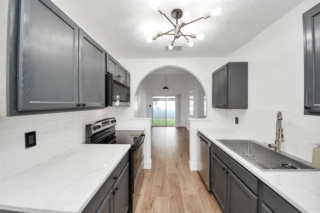 3118 Raccoon Run, House other with 3 bedrooms, 2 bathrooms and 1 parking in Spring TX | Image 16