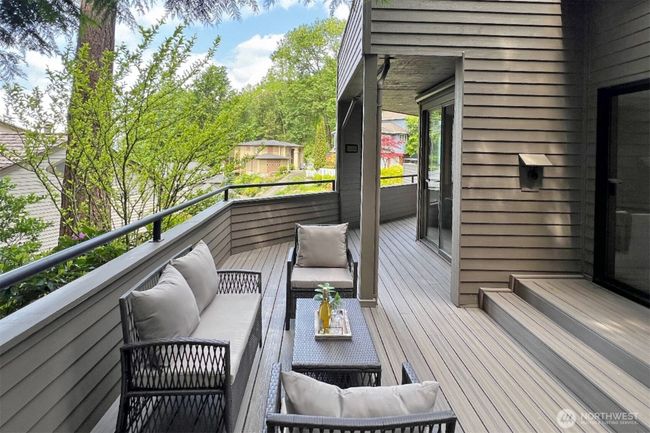 13707 Se 51 St Pl, House other with 4 bedrooms, 4 bathrooms and 2 parking in Bellevue WA | Image 28
