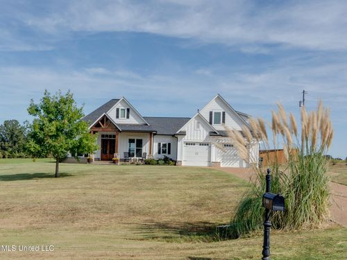 104 Spring Oaks Dr, Lamar, MS, 38642-6500 | Card Image