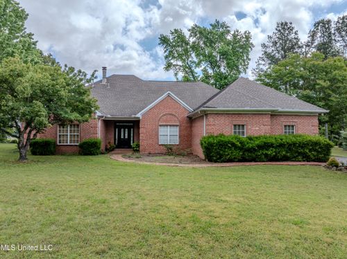 650 Fairway Dr, Hernando, MS, 38632-7412 | Card Image