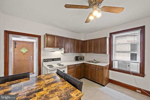 2-409 W 20th St, WILMINGTON, DE, 19802-4003 | Card Image