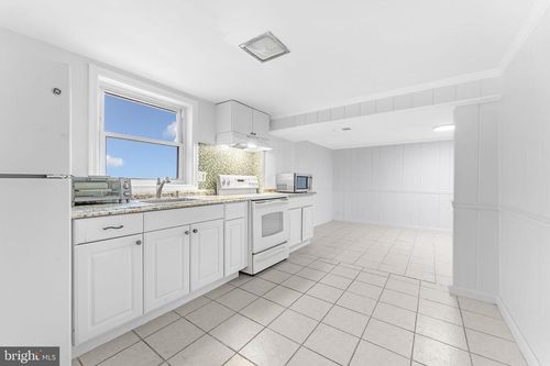b-3233 Apex Circle, FALLS CHURCH, VA, 22044 | Card Image