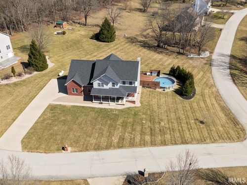 8111 S Whitherbee Dr, Bloomington, IN, 47401-8487 | Card Image