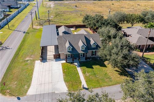 1713 E Wisconsin Rd, Edinburg, TX, 78542-9158 | Card Image