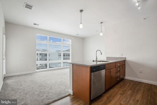 1b-2-2339-131 Bridge Street, PHOENIXVILLE, PA, 19460 | Card Image