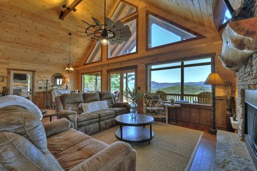 136 Oasis Dr, Blue Ridge, GA, 30513-3585 | Card Image