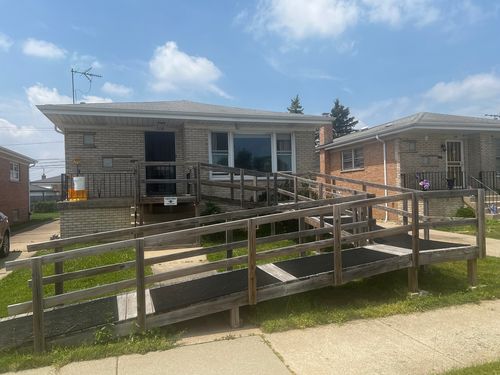 512 Yates Ave, Calumet City, IL, 60409-3165 | Card Image