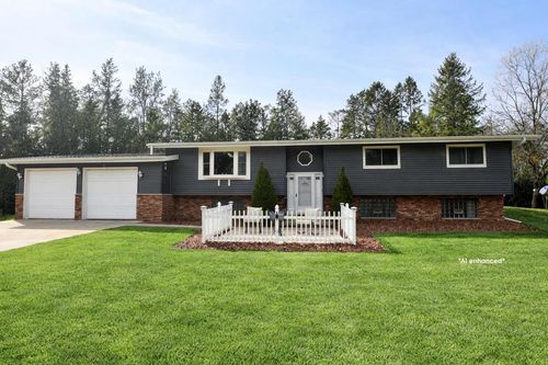 N7511 11th Ave, New Lisbon, WI, 53950-9470 | Card Image