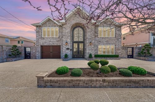 163-15 86th St, Howard Beach, NY, 11414-3332 | Card Image