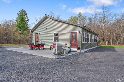 7065 County Route 17, Lacona, NY, 13083-4107 | Card Image