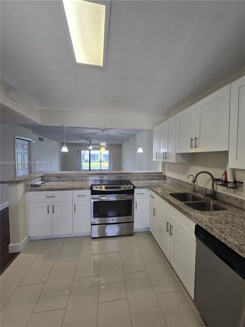 104-16581 Blatt Boulevard, Weston, FL, 33326 | Card Image