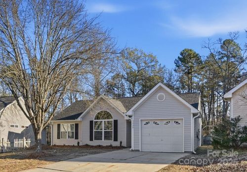 3028 Westwinds Ct, Charlotte, NC, 28214-8451 | Card Image