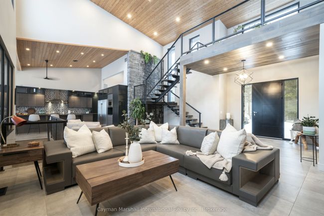 47b George Hunt Memorial Dr, House other with 5 bedrooms, 5 bathrooms and 10 parking in McDougall ON | Image 5