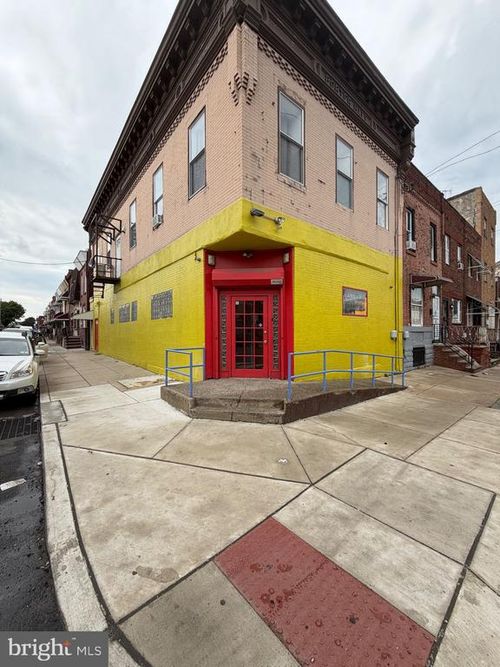 826 W Porter St, Philadelphia, PA, 19148-3744 | Card Image
