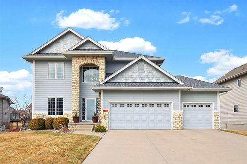 8425 Parkside Cir, West Des Moines, IA, 50266-8262 | Card Image