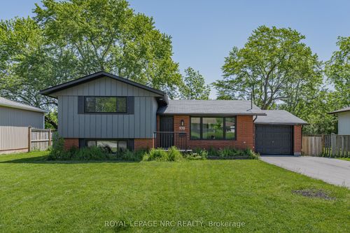 970 Parkdale Ave, Fort Erie, ON, L2A5B6 | Card Image