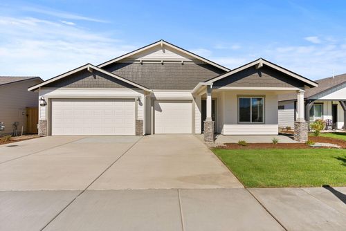 41-3421 Nw 12th St, Redmond, OR, 97756-2353 | Card Image