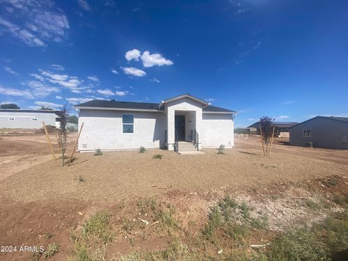 20154 E Prickly Pear Drive, Mayer, AZ, 86333 | Card Image