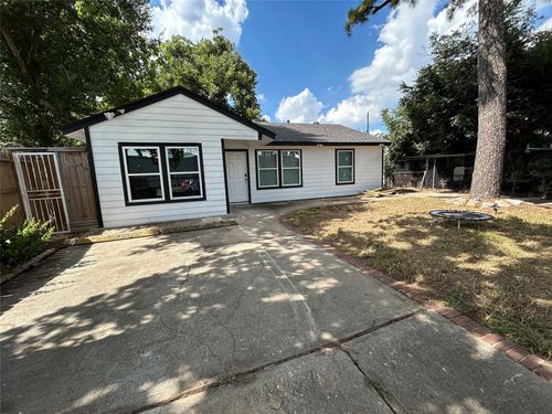 5305 Southlea St, Houston, TX, 77033-1726 | Card Image