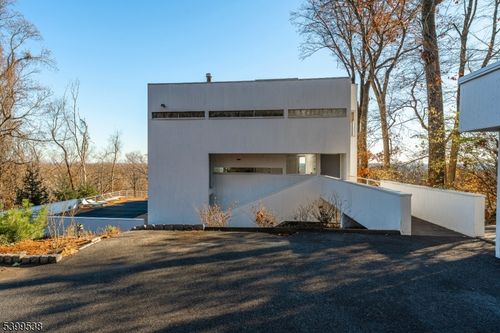 1152 Johnston Dr, Watchung, NJ, 07069-6417 | Card Image