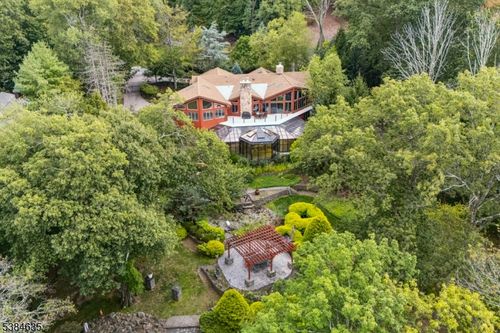 951 Scioto Dr, Franklin Lakes, NJ, 07417-2821 | Card Image