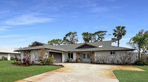 5602 Eagle Dr, Fort Pierce, FL, 34951-2326 | Card Image