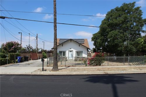 8296 Cypress Ave, Fontana, CA, 92335-3426 | Card Image