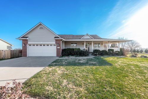 7 S Fieldcrest, Mount Hope, KS, 67108 | Card Image