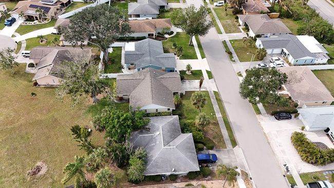 1441 Strada D Oro, House other with 3 bedrooms, 2 bathrooms and null parking in VENICE FL | Image 5