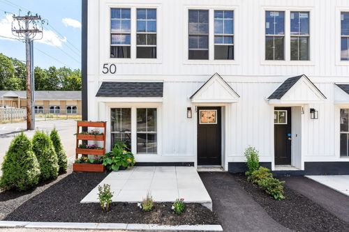 15-50 Frankfort St, Fitchburg, MA, 01420-4171 | Card Image