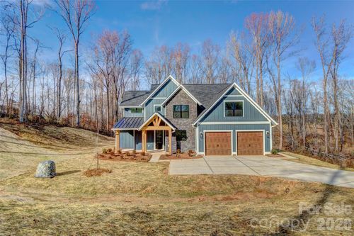 1021 Harrogate Dr, Bessemer City, NC, 28016-6770 | Card Image