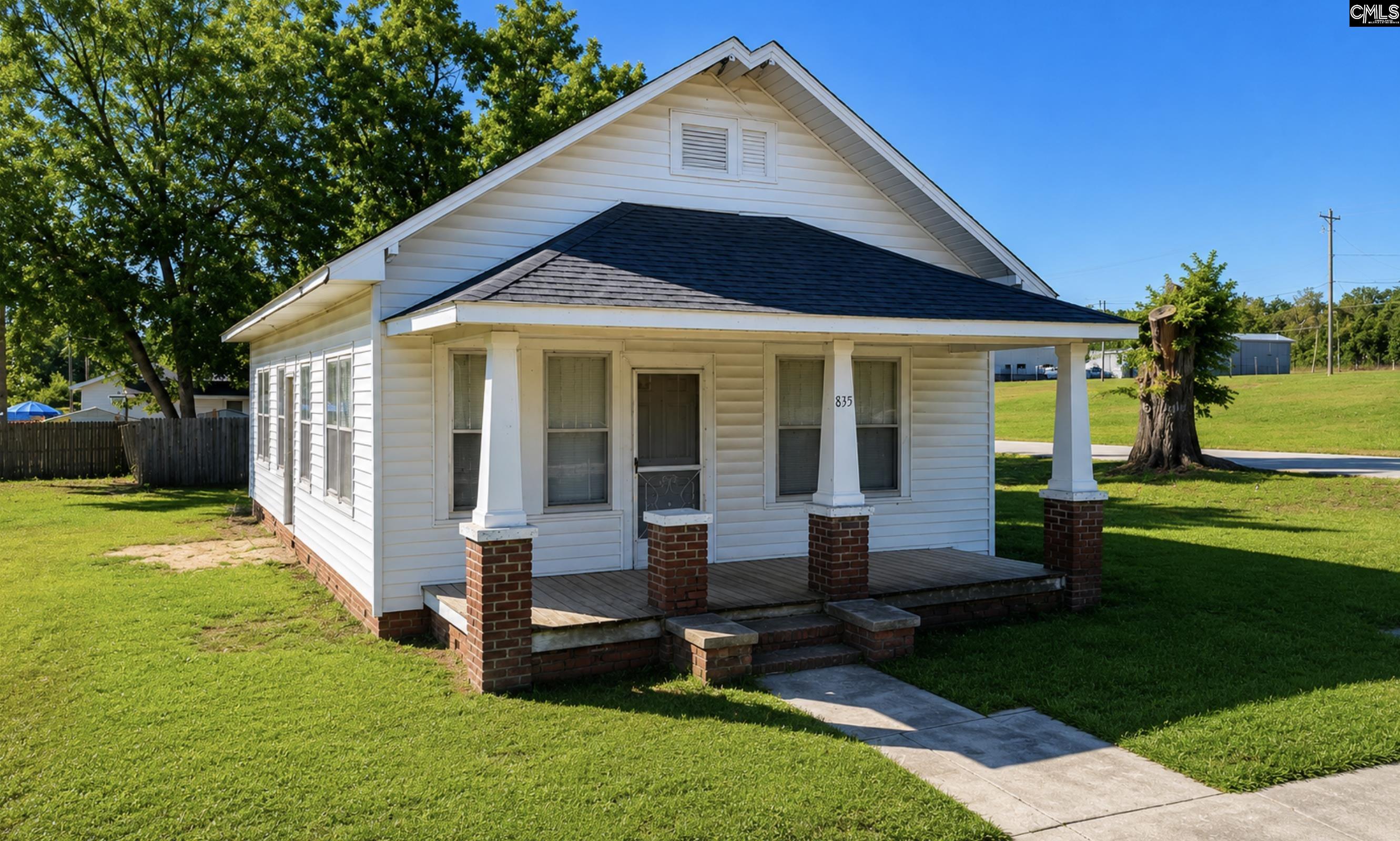 835 Frink St, Cayce, SC 29033