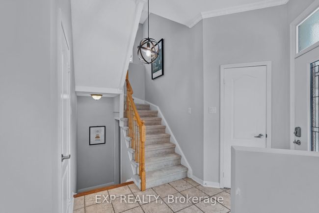91 Mainprize Cres, House other with 4 bedrooms, 3 bathrooms and 4 parking in Mount Albert ON | Image 13