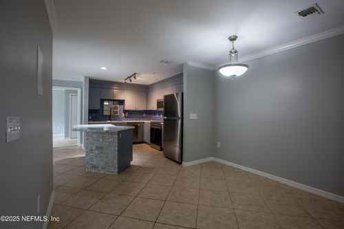 521-3591 Kernan Blvd S, Jacksonville, FL, 32224-4645 | Card Image