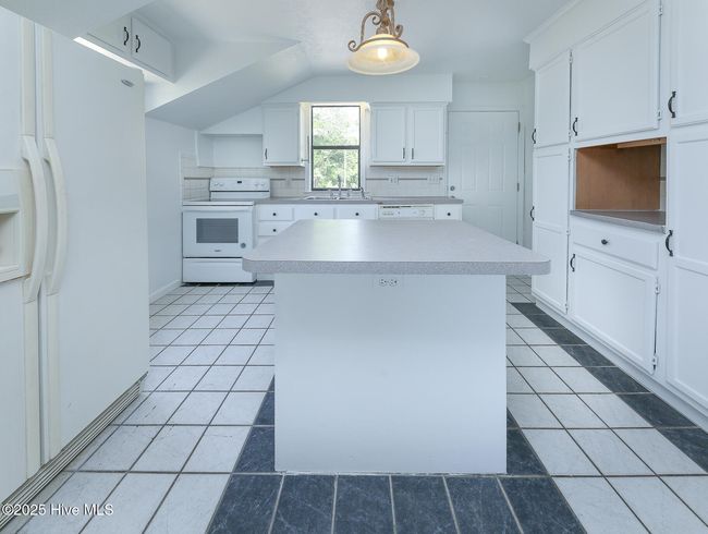 5707 Caratoke Hwy, House other with 3 bedrooms, 2 bathrooms and null parking in Poplar Branch NC | Image 30