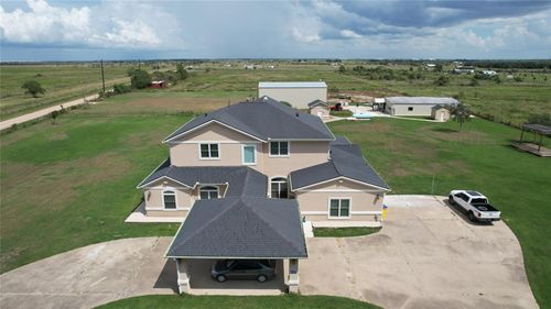 6420 Beckendorff Rd, Sealy, TX, 77474-8088 | Card Image