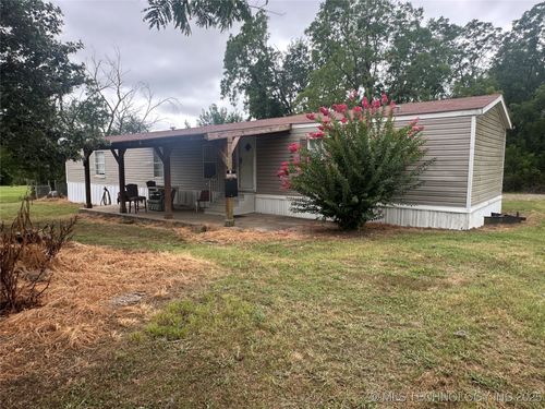 24691 Pleasant Ave, Henryetta, OK, 74437-7584 | Card Image