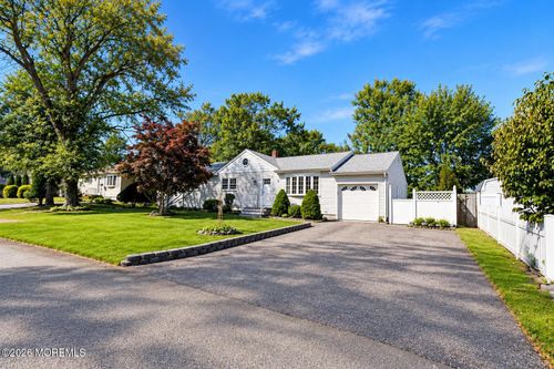 9 Arbor Dr, Brick, NJ, 08724-3901 | Card Image