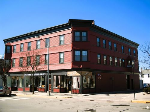 2b-102 Broadway, Newport, RI, 02840-2750 | Card Image