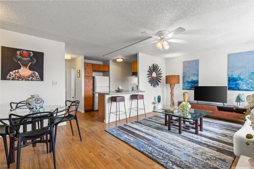 apt-g323-94-246 Leoku St, Waipahu, HI, 96797-1916 | Card Image